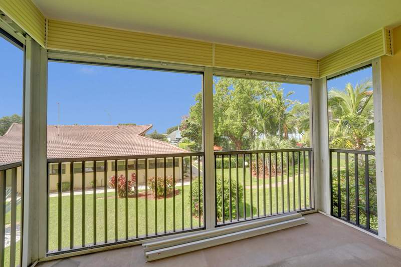 2 bedroom Condominium at 2601 NE 14th Street Causeway #231, Garden-Aire Village Condo, Pompano Beach — photo 2