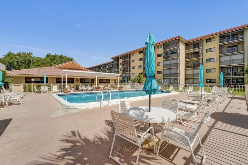 2 bedroom Condominium at 2601 NE 14th Street Causeway #231, Garden-Aire Village Condo, Pompano Beach — photo 3