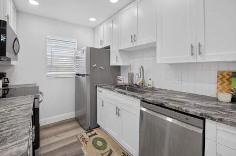 689 NE 6th Court #4030, Boynton Beach FL - photo 13 of 55