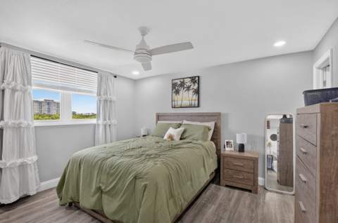 689 NE 6th Court #4030, Boynton Beach FL - photo 18 of 55