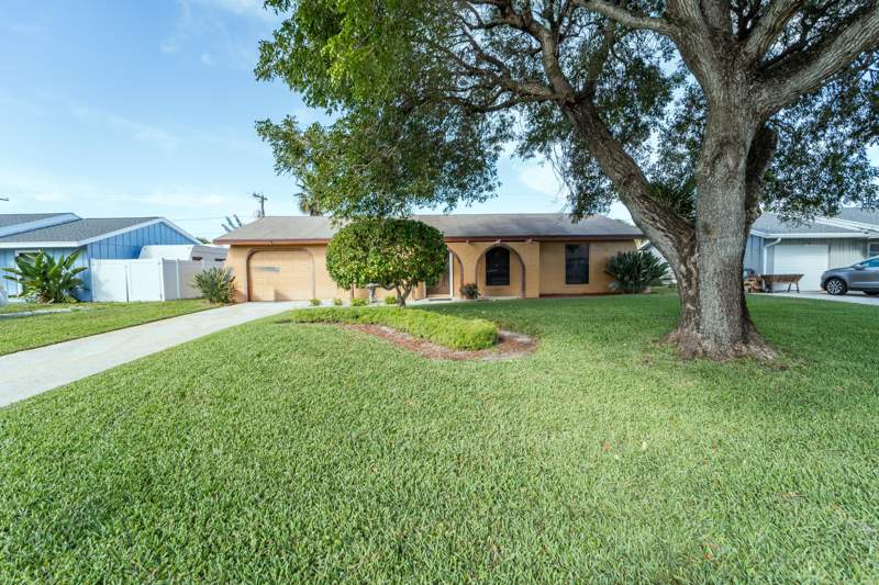 3 bedroom Single Family Residence at 3753 Coelebs Avenue, West Boynton 1, Boynton Beach — photo 2