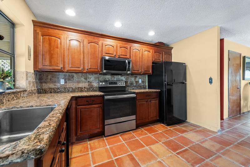 3 bedroom Single Family Residence at 3753 Coelebs Avenue, West Boynton 1, Boynton Beach — photo 5