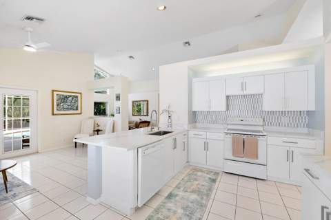2016 Island Circle, Weston FL - photo 8 of 22