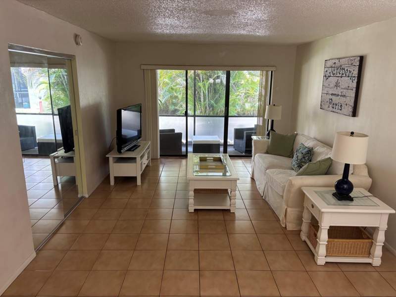 2 bedroom Condominium at 301 N Pine Island Road #105, Raintree Forest Condo, Plantation — photo 2