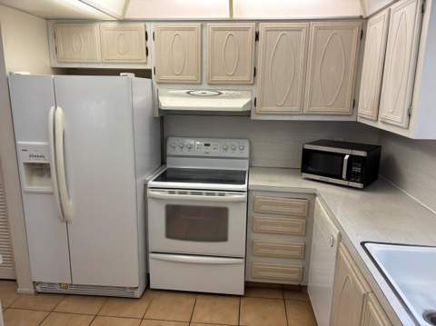301 N Pine Island Road #105, Plantation FL - photo 8 of 9
