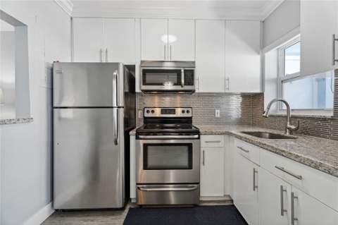 315 Van Buren Street #205B, Hollywood FL - photo 8 of 18