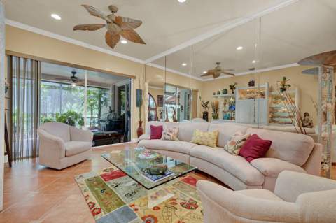 718 NW 177th Avenue, Pembroke Pines FL - photo 8 of 61
