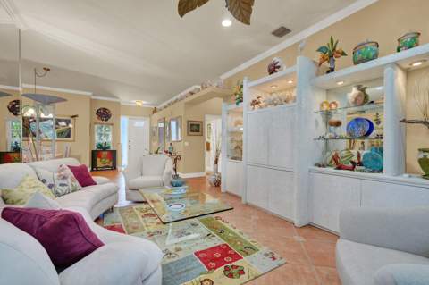 718 NW 177th Avenue, Pembroke Pines FL - photo 9 of 61