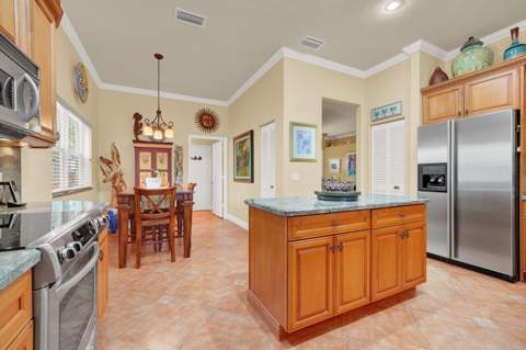 718 NW 177th Avenue, Pembroke Pines FL - photo 16 of 61