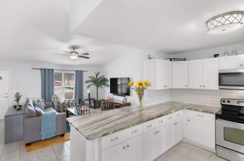1098 SW Janette Avenue, Port St. Lucie FL - photo 6 of 25