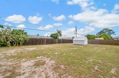 1098 SW Janette Avenue, Port St. Lucie FL - photo 24 of 25