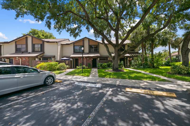 2 bedroom Townhouse at 4586 Carambola Circle #27217, Baywood Village Iii-A Condo, Coconut Creek — photo 1