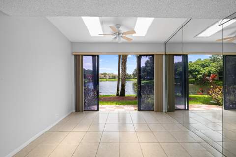 4586 Carambola Circle #27217, Coconut Creek FL - photo 9 of 44
