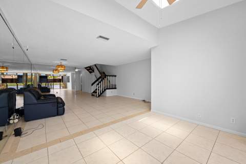 4586 Carambola Circle #27217, Coconut Creek FL - photo 11 of 44