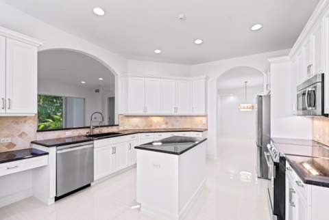 127 Palm Bay Terrace #A, Palm Beach Gardens FL - photo 13 of 43