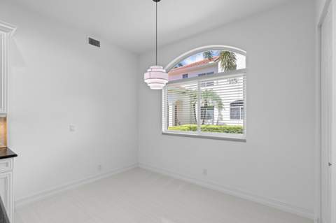 127 Palm Bay Terrace #A, Palm Beach Gardens FL - photo 11 of 43