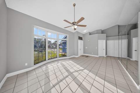 4802 Sunset Boulevard, Fort Pierce FL - photo 7 of 56