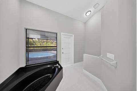 4802 Sunset Boulevard, Fort Pierce FL - photo 18 of 56