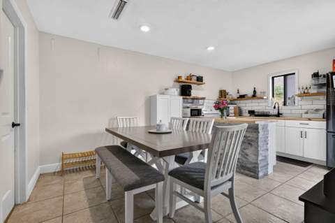 1201 Waterview Circle #12a, Palm Springs FL - photo 20 of 38