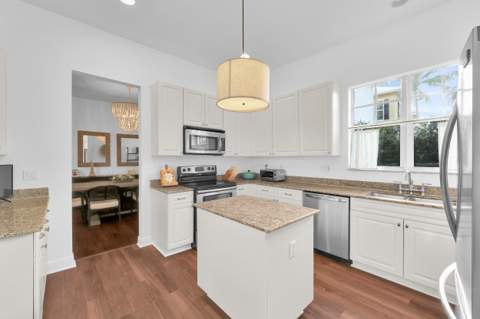 212 W Bay Cedar Circle, Jupiter FL - photo 16 of 48