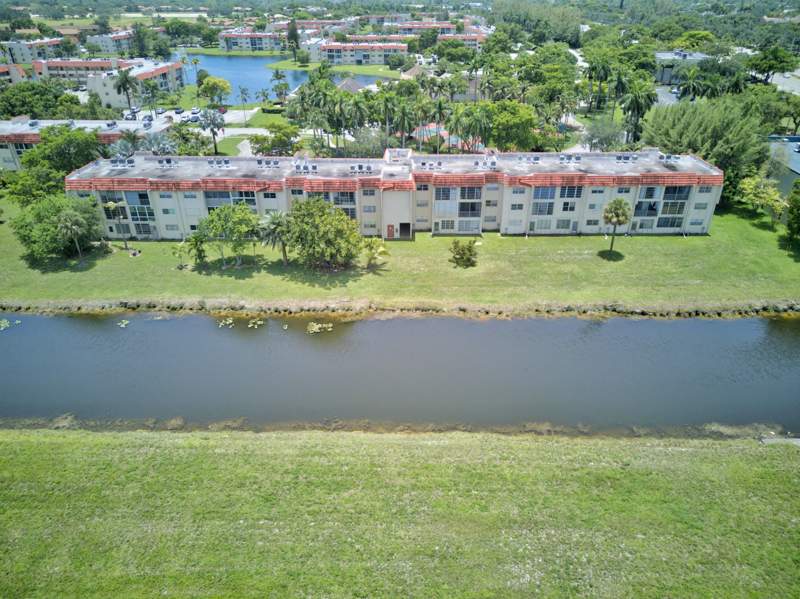 2 bedroom Condominium at 8101 N Sunrise Lakes Drive #112, Sunrise Lakes 29 Condo, Sunrise — photo 3
