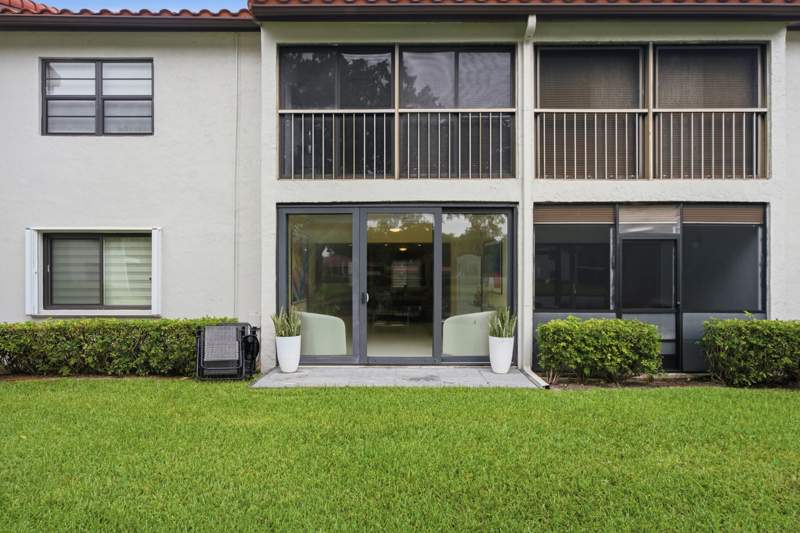 2 bedroom Condominium at 9232 Pecky Cypress Lane #2G, Cypresses Of Boca Lago Condo, Boca Raton — photo 2