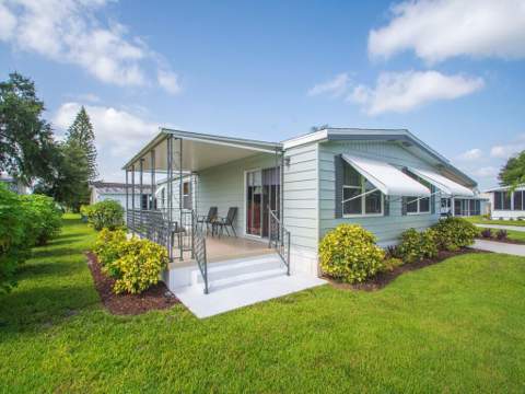 174 NE Emerald Drive, Jensen Beach FL - photo 8 of 42