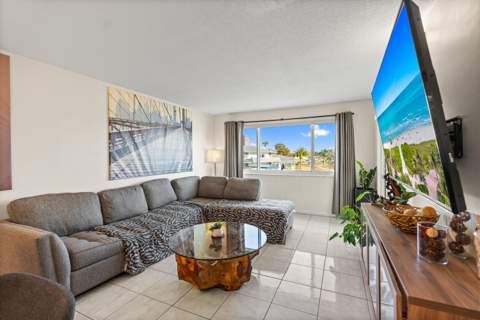 2223 Park Lane #210, Hollywood FL - photo 10 of 40