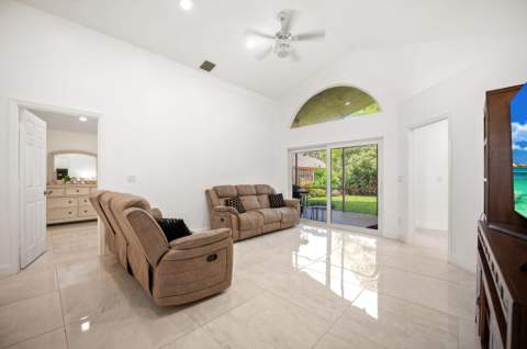 1842 Oak Berry Circle, Wellington FL - photo 8 of 30