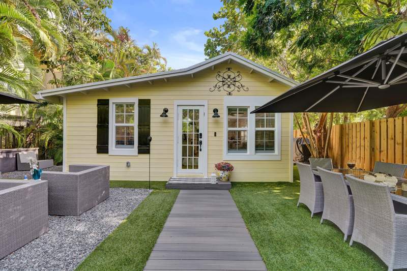 3 bedroom Single Family Residence at 1205 SW 4th Street, Waverly Place, Fort Lauderdale — photo 2