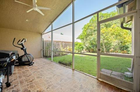 1842 Oak Berry Circle, Wellington FL - photo 22 of 30