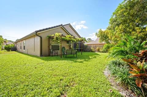 1842 Oak Berry Circle, Wellington FL - photo 24 of 30