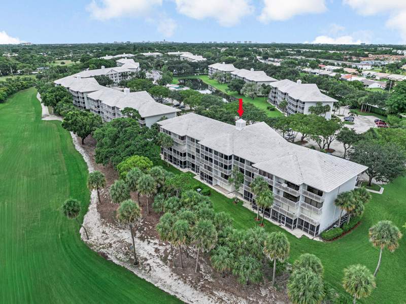 2 bedroom Condominium at 6169 Balboa Circle #Unit 302, Whitehall Condo At Camino Real, Boca Raton — photo 3