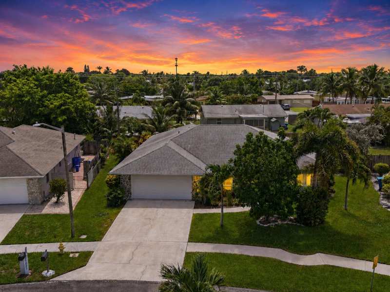 3 bedroom Single Family Residence at 1081 Palama Way, Sea Pine, Lantana — photo 1