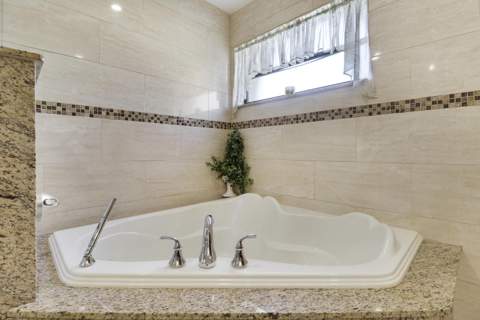 15821 Sedgewyck Circle, Davie FL - photo 24 of 50