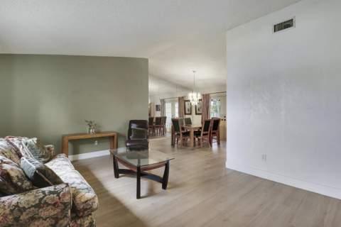 15821 Sedgewyck Circle, Davie FL - photo 14 of 50