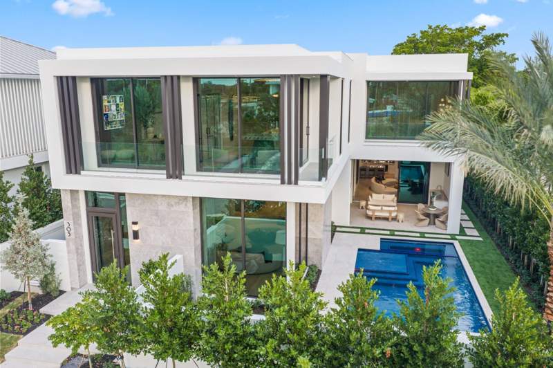 5 bedroom Single Family Residence at 340 Grove Place, Grove Estates, Delray Beach — photo 3