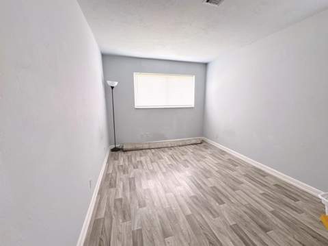 6959 Clendenin Street, Lake Worth FL - photo 9 of 23
