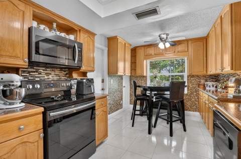 22305 SW 57th Avenue, Boca Raton FL - photo 15 of 43