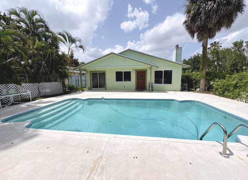 4 bedroom Single Family Residence at 6959 Clendenin Street, Kanawha Park, Lake Worth — photo 1