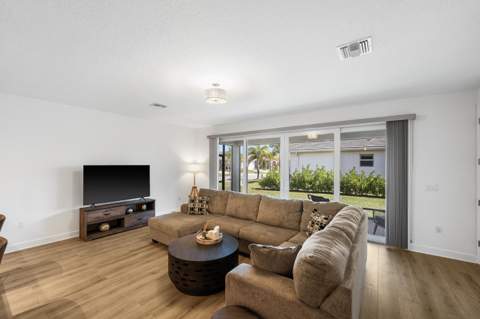 11673 SW Oceanus Boulevard, Port St. Lucie FL - photo 6 of 24