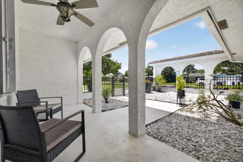 2409 NW Everglades Boulevard, Stuart FL - photo 6 of 54
