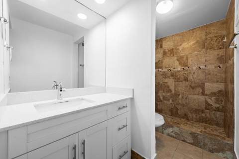 1517 Fairway Road, Pembroke Pines FL - photo 20 of 36