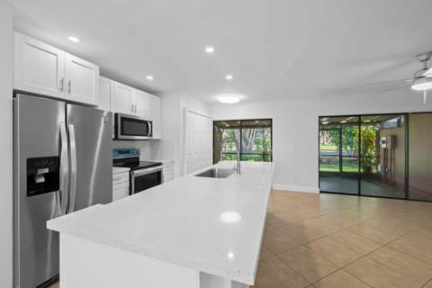 1517 Fairway Road, Pembroke Pines FL - photo 14 of 36