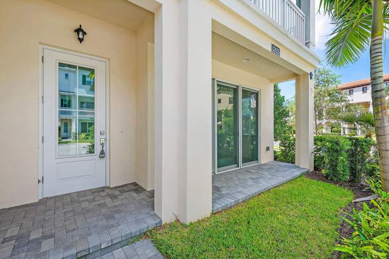 3 bedroom Townhouse at 12625 MACHIAVELLI Way, ALTON NEIGHBORHOOD, Palm Beach Gardens — photo 4