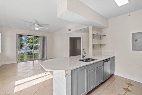 1000 Scotia Drive #102, Hypoluxo FL - photo 11 of 29