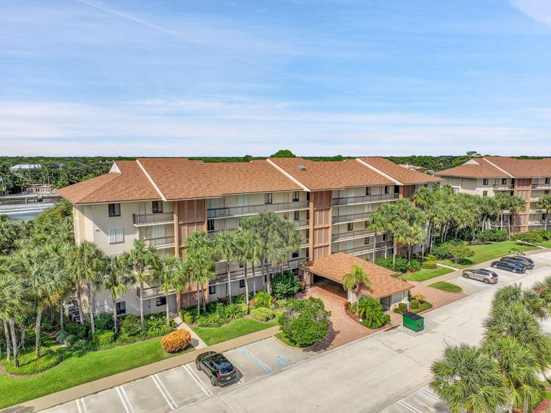 2 bedroom Condominium at 2001 Marina Isle Way #203, Marina At The Bluffs Condo, Jupiter — photo 3