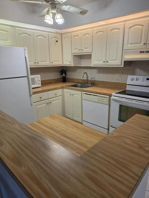 9895 N Belfort Circle #110, Tamarac FL - photo 20 of 80