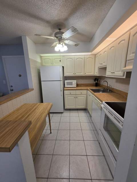 9895 N Belfort Circle #110, Tamarac FL - photo 22 of 80