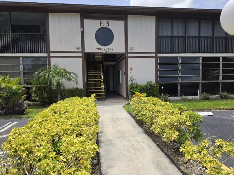 2 bedroom Condominium at 9895 N Belfort Circle #110, Belfort Condominium E, Tamarac — photo 4